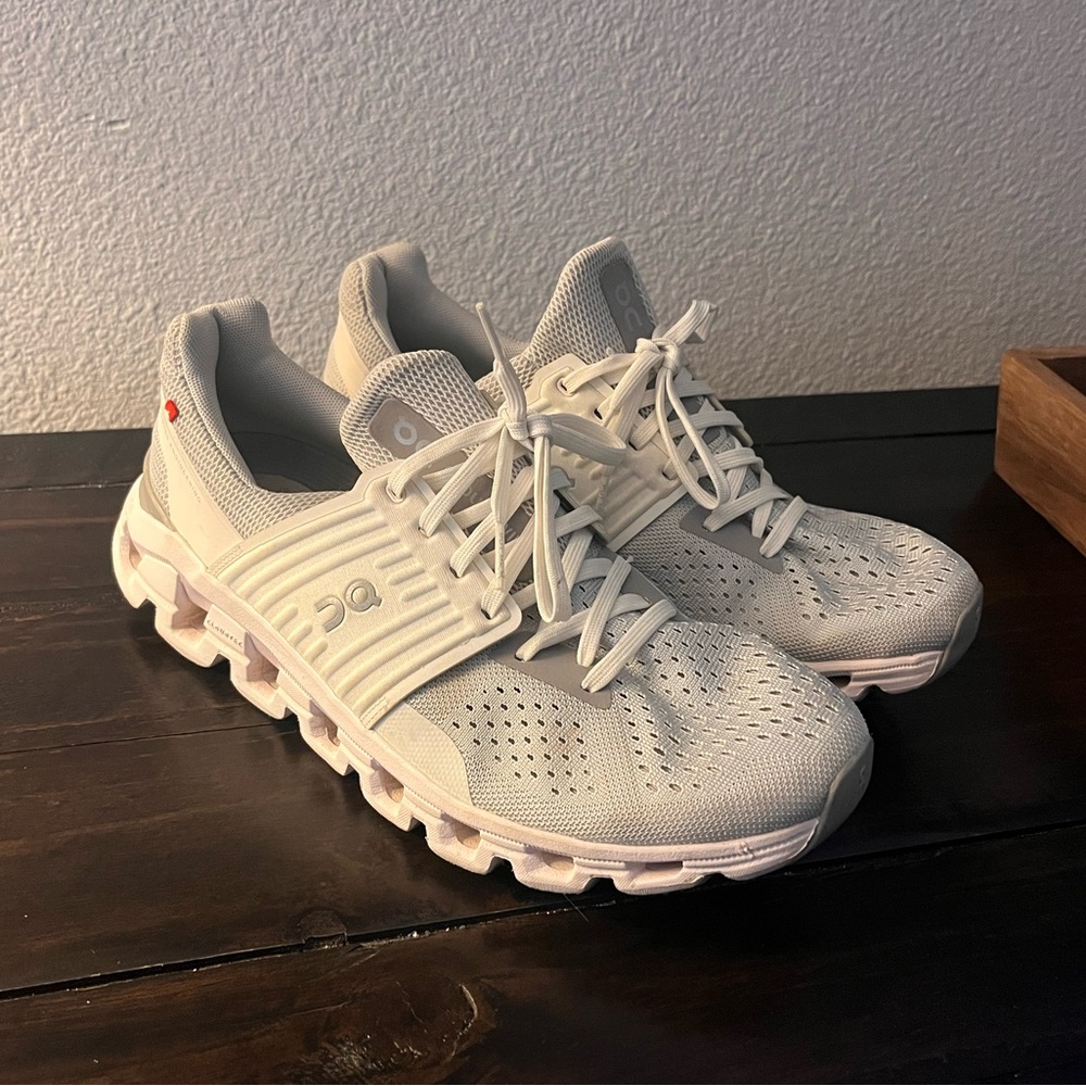 Women’s On Running - Size 9